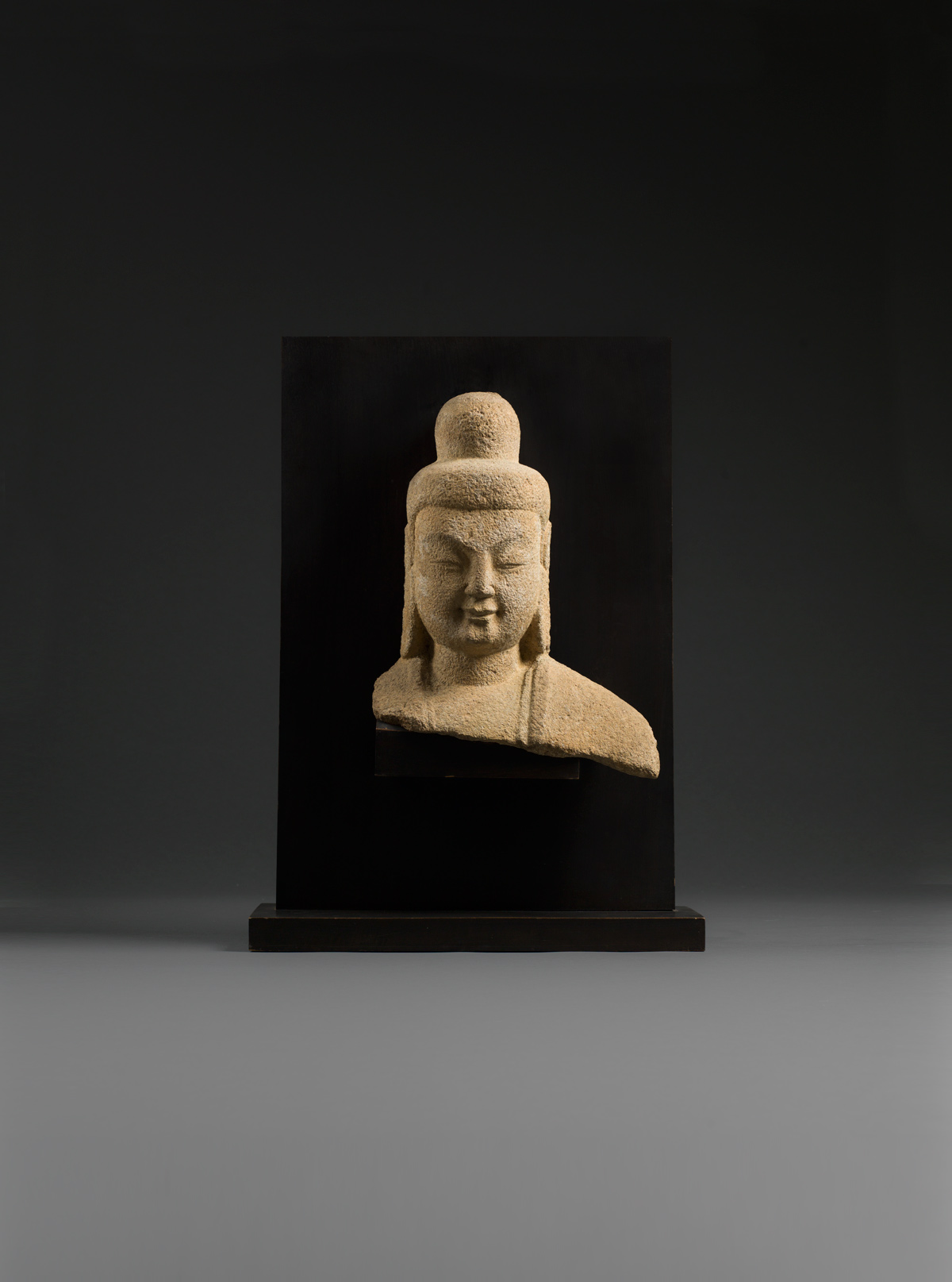 公元500-1500年间中国雕塑objects | Eskenazi
